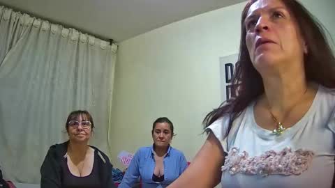 nicoltatiana_ online show from October 15, 11:49 pm