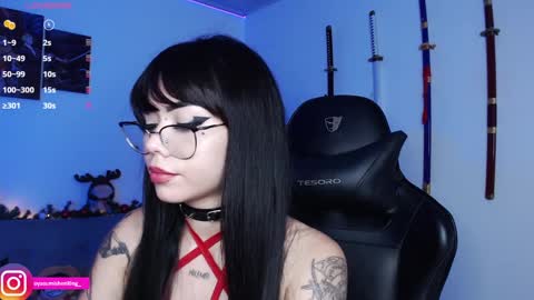 Lizzie online show from December 21, 2:19 am