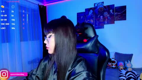 Lizzie online show from October 2, 12:06 am