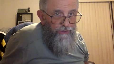 nightmoves1970 online show from April 21, 2:51 am