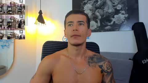 Snapshot of niickcooper chatting on March 6, 11:53 pm Niick online show from March 6, 11:53 pm