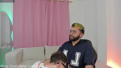 Snapshot of niico_18 chatting on December 12, 6:47 am Nicolas Mucci online show from December 12, 6:47 am