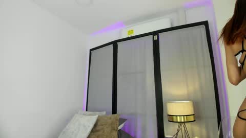 Niicole online show from March 31, 9:04 pm