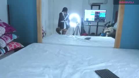 Snapshot of niinaink chatting on February 4, 11:49 am NINAINK online show from February 4, 11:49 am