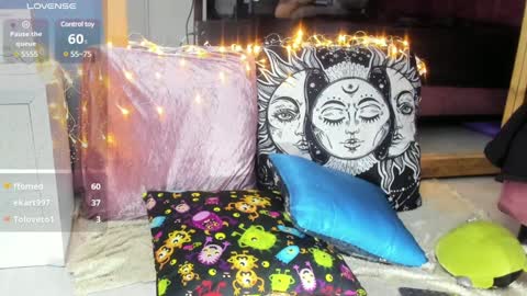 Snapshot of niinaink chatting on February 8, 3:00 pm NINAINK online show from February 8, 3:00 pm