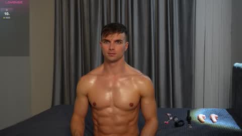 Nik online show from November 17, 3:29 pm