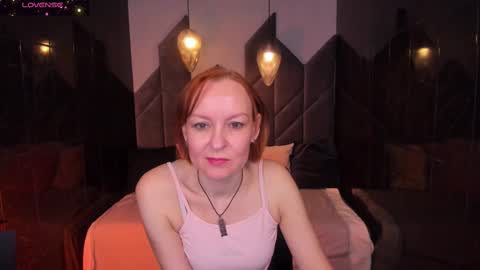 Snapshot of nika_gentle chatting on February 25, 8:47 am Nika online show from February 25, 8:47 am