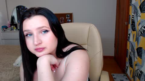 nikaking22 online show from December 19, 9:06 pm