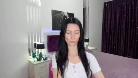 NikaLewis online show from November 16, 4:40 am