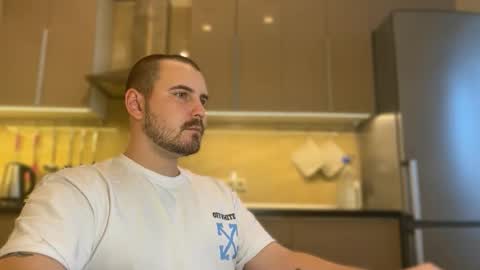 Snapshot of nikbusiness chatting on September 17, 3:14 pm Nick online show from September 17, 3:14 pm