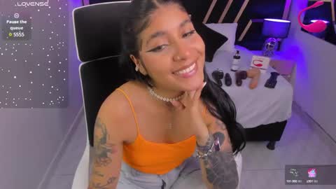 Snapshot of nikibryce_ chatting on January 17, 7:16 pm Niki online show from January 17, 7:16 pm