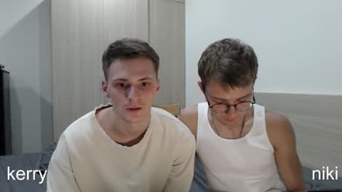 Snapshot of nikikerry_cum_ chatting on November 14, 4:06 pm nikikerry_cum_ online show from November 14, 4:06 pm