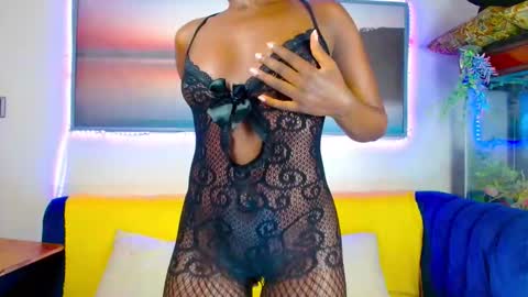 Snapshot of nikita_mimi chatting on October 19, 8:31 pm Nikita online show from October 19, 8:31 pm