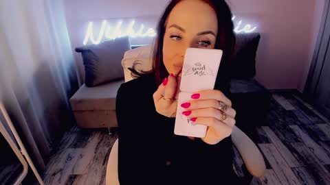 Snapshot of nikki_blondiee chatting on January 29, 3:44 am nikki_blondiee online show from January 29, 3:44 am