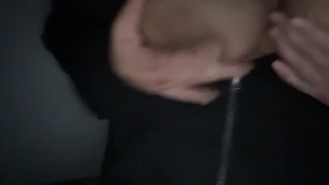 nikki_dd_ online show from January 10, 10:50 am