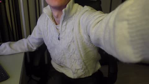 Snapshot of nikki_hard chatting on December 13, 12:50 pm nikki online show from December 13, 12:50 pm