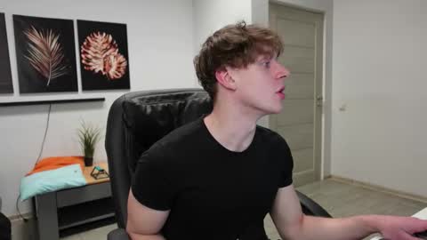 nikki online show from February 7, 6:44 pm