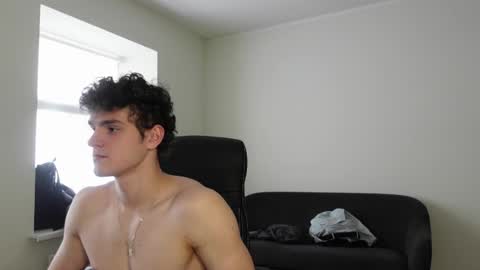 nikki online show from March 20, 9:36 am