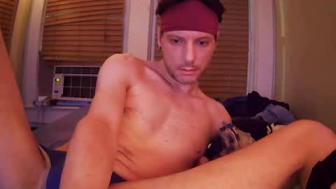 Snapshot of nikki_loverboy_holfulofcum chatting on November 4, 3:05 am Nikkiboy Manhol online show from November 4, 3:05 am