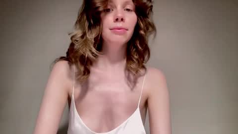 Nikki online show from December 13, 1:33 pm