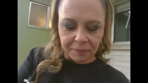 Snapshot of nikkibae6933 chatting on March 1, 2:19 pm nikkibae6933 online show from March 1, 2:19 pm