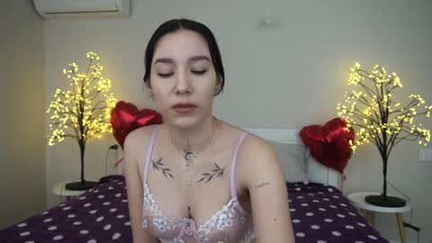 Snapshot of nikkigoldx chatting on March 8, 7:16 am Nikki online show from March 8, 7:16 am