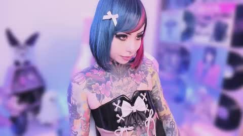 Snapshot of nikkiramone chatting on November 7, 9:59 pm Nikki Ramone online show from November 7, 9:59 pm