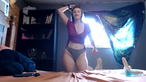 Nikki online show from September 29, 3:39 pm