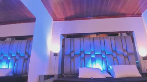     online show from September 10, 11:32 am