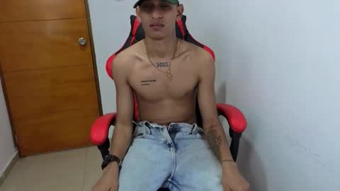 niklaus_wolf online show from February 26, 7:29 am