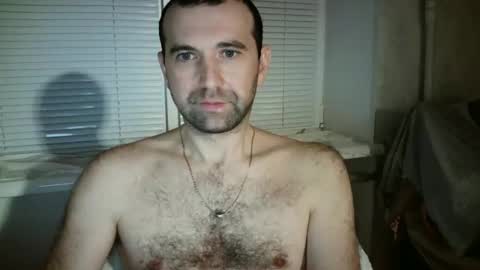 Snapshot of nikolas_vaz chatting on December 23, 9:40 pm nikolas_vaz online show from December 23, 9:40 pm