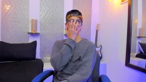    online show from January 3, 7:06 am