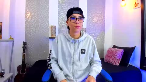    online show from March 4, 4:06 am