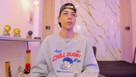    online show from March 31, 4:46 am