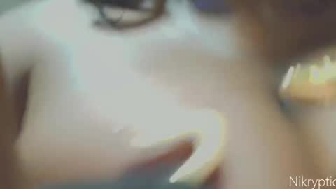 Snapshot of nikryptic chatting on December 3, 4:53 am Nikole online show from December 3, 4:53 am