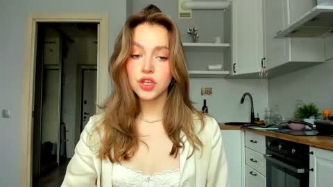 Snapshot of niky_jess chatting on February 13, 10:55 am Veronica online show from February 13, 10:55 am