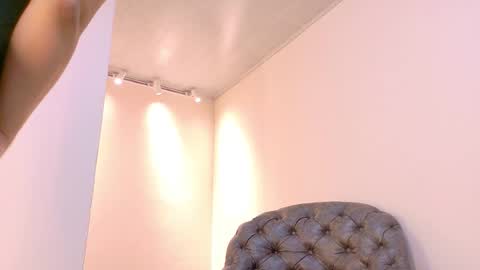 Snapshot of niky_smit chatting on September 30, 10:42 am NIKY SMIT online show from September 30, 10:42 am