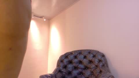 Snapshot of niky_smit chatting on October 3, 10:34 am NIKY SMIT online show from October 3, 10:34 am