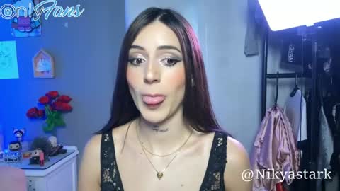 Snapshot of nikyastark chatting on September 29, 1:11 am Niky A Stark online show from September 29, 1:11 am