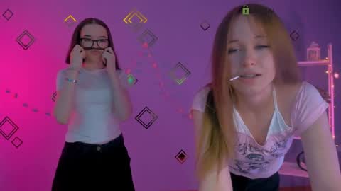 nila_eclipse online show from April 1, 8:59 am