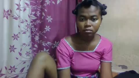 nilah online show from January 8, 3:31 am