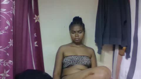 nilah online show from February 5, 8:13 pm