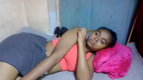 nilah online show from May 20, 3:29 pm