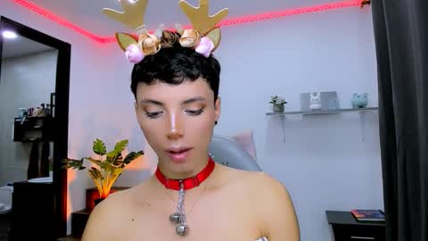 Snapshot of nilam217 chatting on October 4, 11:58 pm Nilam online show from October 4, 11:58 pm