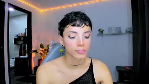 Snapshot of nilam217 chatting on October 7, 11:57 pm Nilam online show from October 7, 11:57 pm