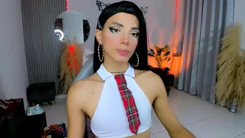 Snapshot of nilam217 chatting on November 17, 12:27 am Nilam online show from November 17, 12:27 am