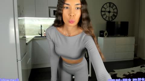 Bella online show from December 31, 12:15 pm