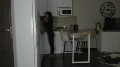 Bella online show from October 24, 11:17 am