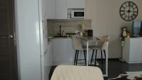 Bella online show from April 19, 12:59 pm