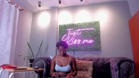 Snapshot of nilosolem12 chatting on January 28, 3:35 pm nilo solem online show from January 28, 3:35 pm